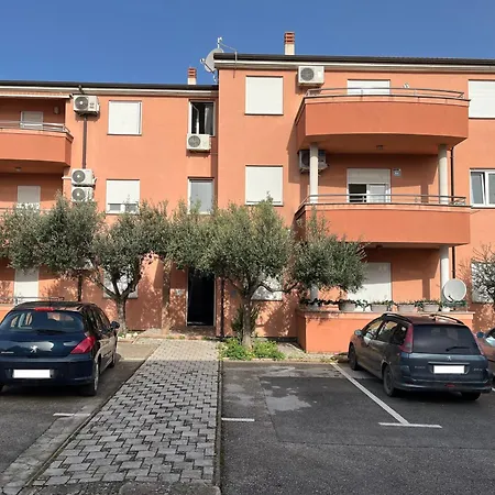 Sunny Apartment Premantura