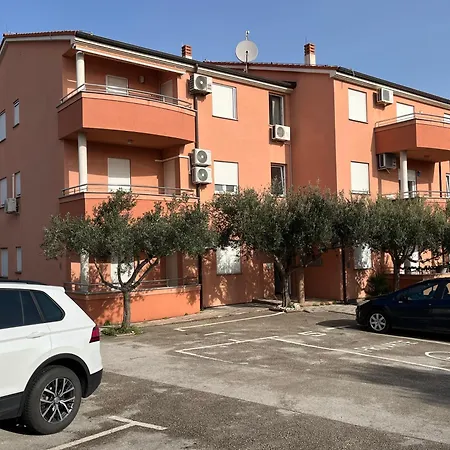 Apartment Sunny *